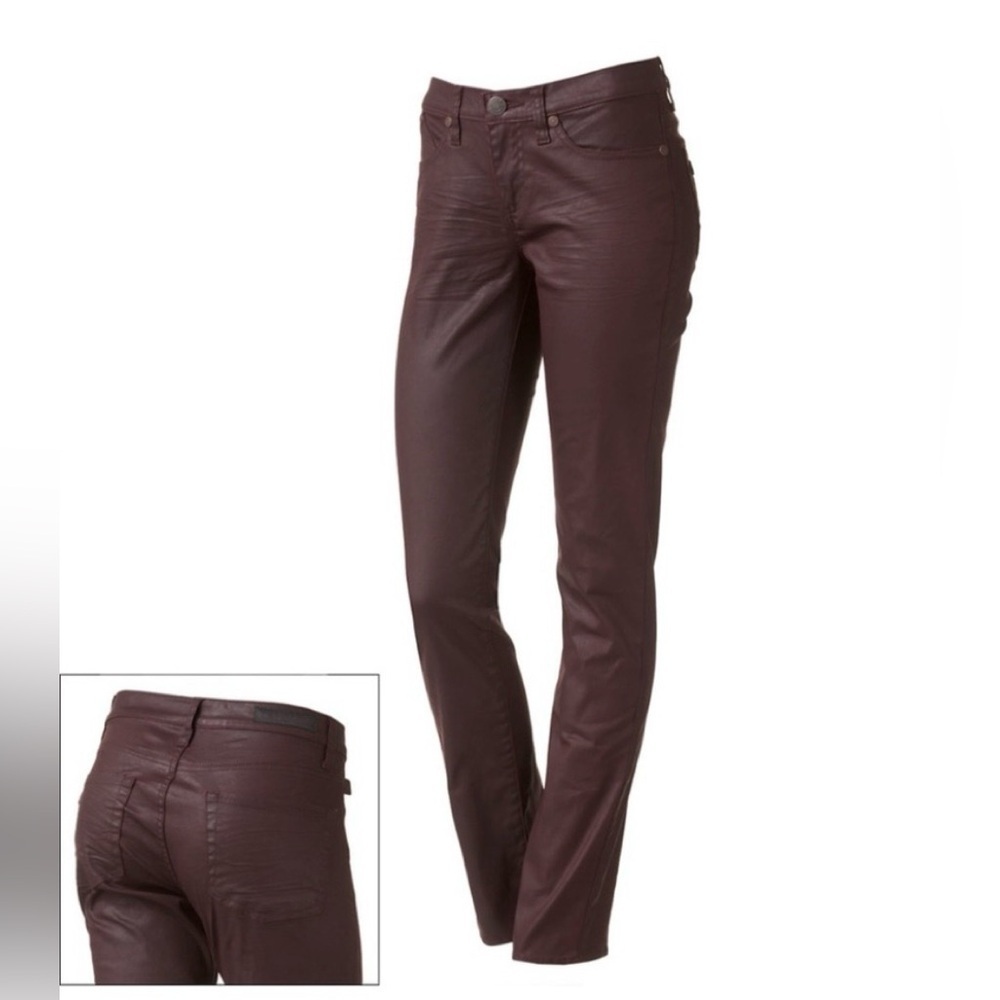 Rock & Republic Berlin coated skinny jeans in burgundy wash, size 12